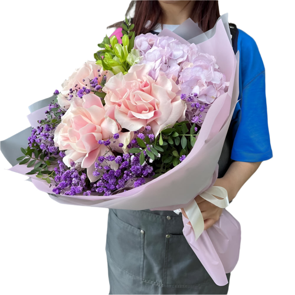 🌸 Soft Elegance: Delicate Pink Rose Bouquet