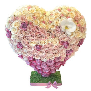 Grand Heart of Roses – Luxury Multicolor Floral Sculpture