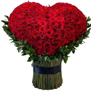 ❤️ Royal Heart of 200 Red (ALL COLORS) Roses – Grand Floral Sculpture