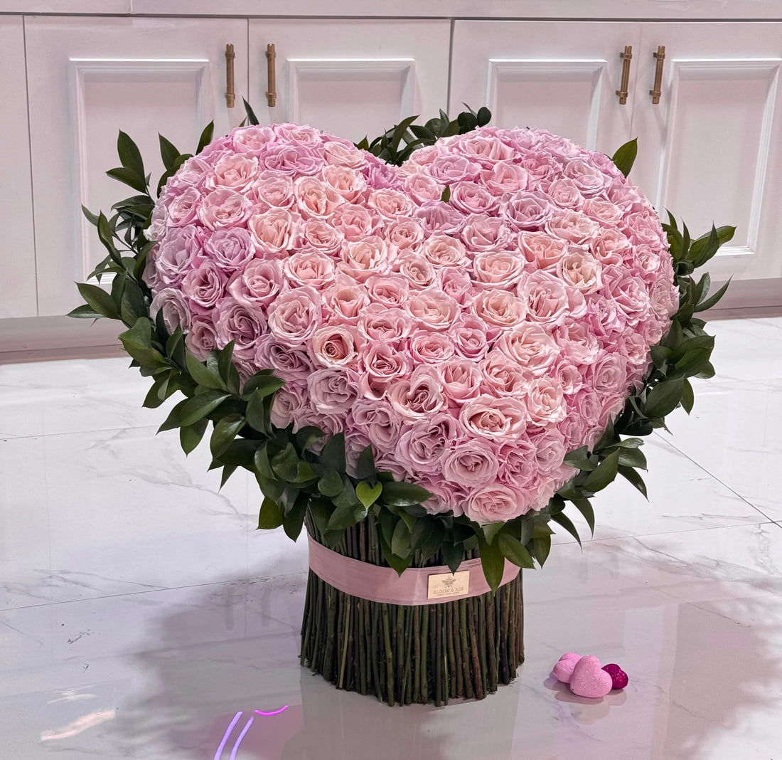 Blush Heart Grande – Pink Roses Luxury Arrangement